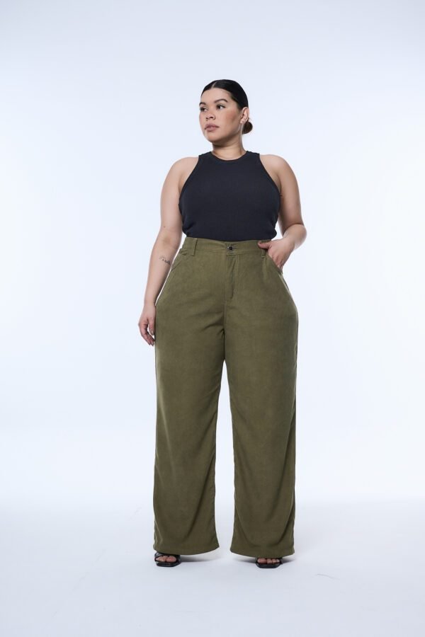 <b> MAXI WIDELEG CORDEROY OLIVA </b> <i> semirígido </i>