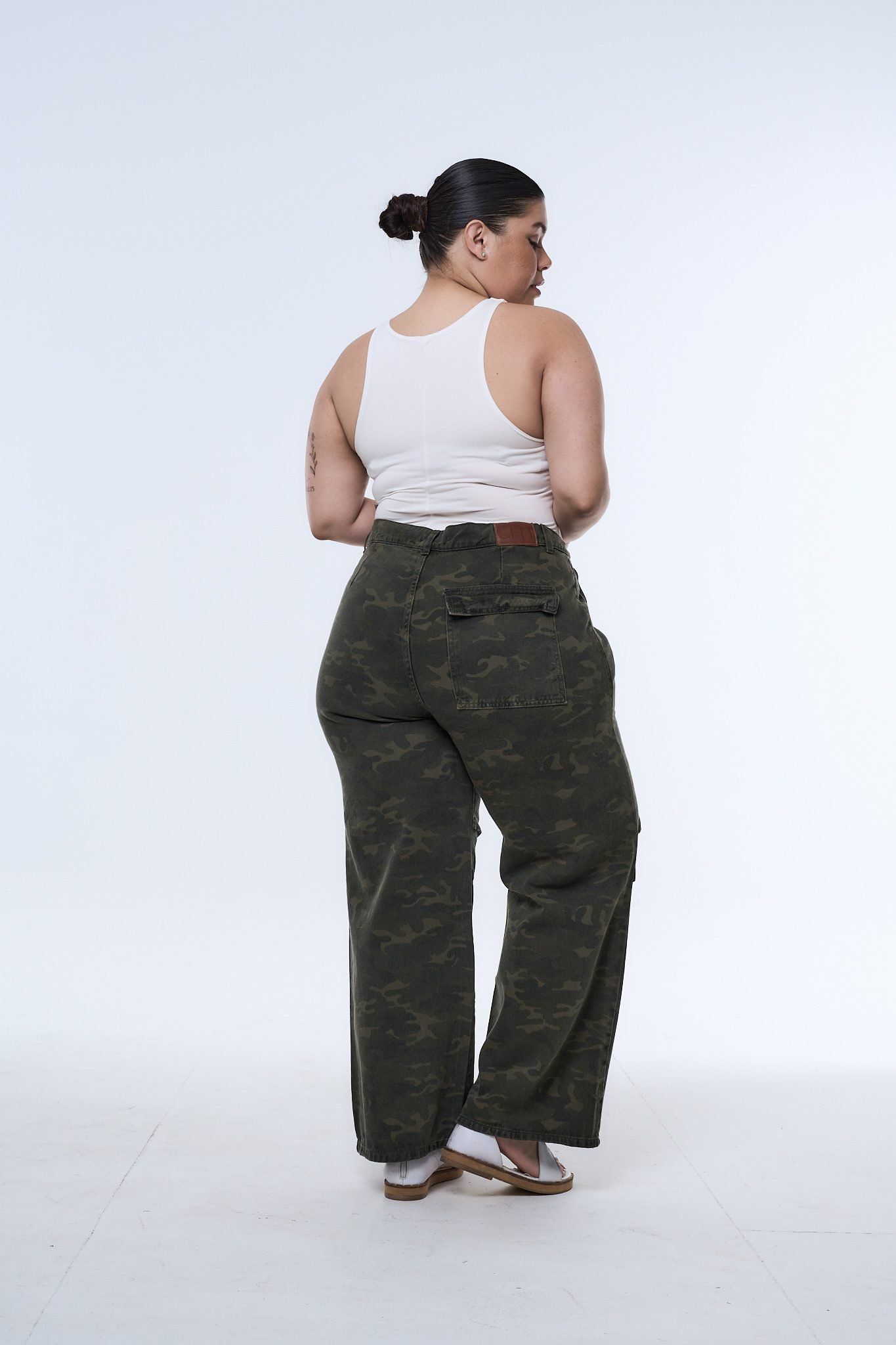 <b> MAXI WIDELEG MILITARIUM CAMUFLADO </b> <i> rigido - Imagen 9