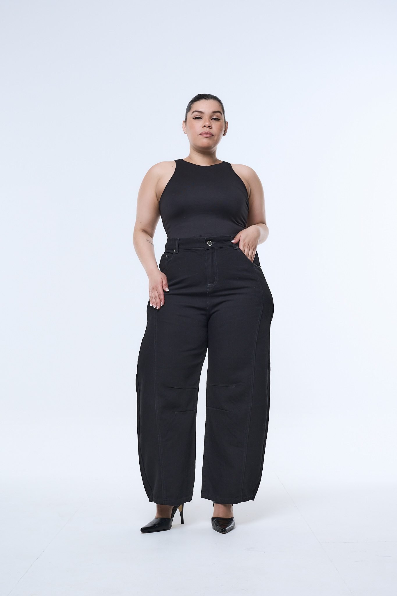 <b> BAGGY NYSERA PINZA RECORTE </b> <i> rigido
