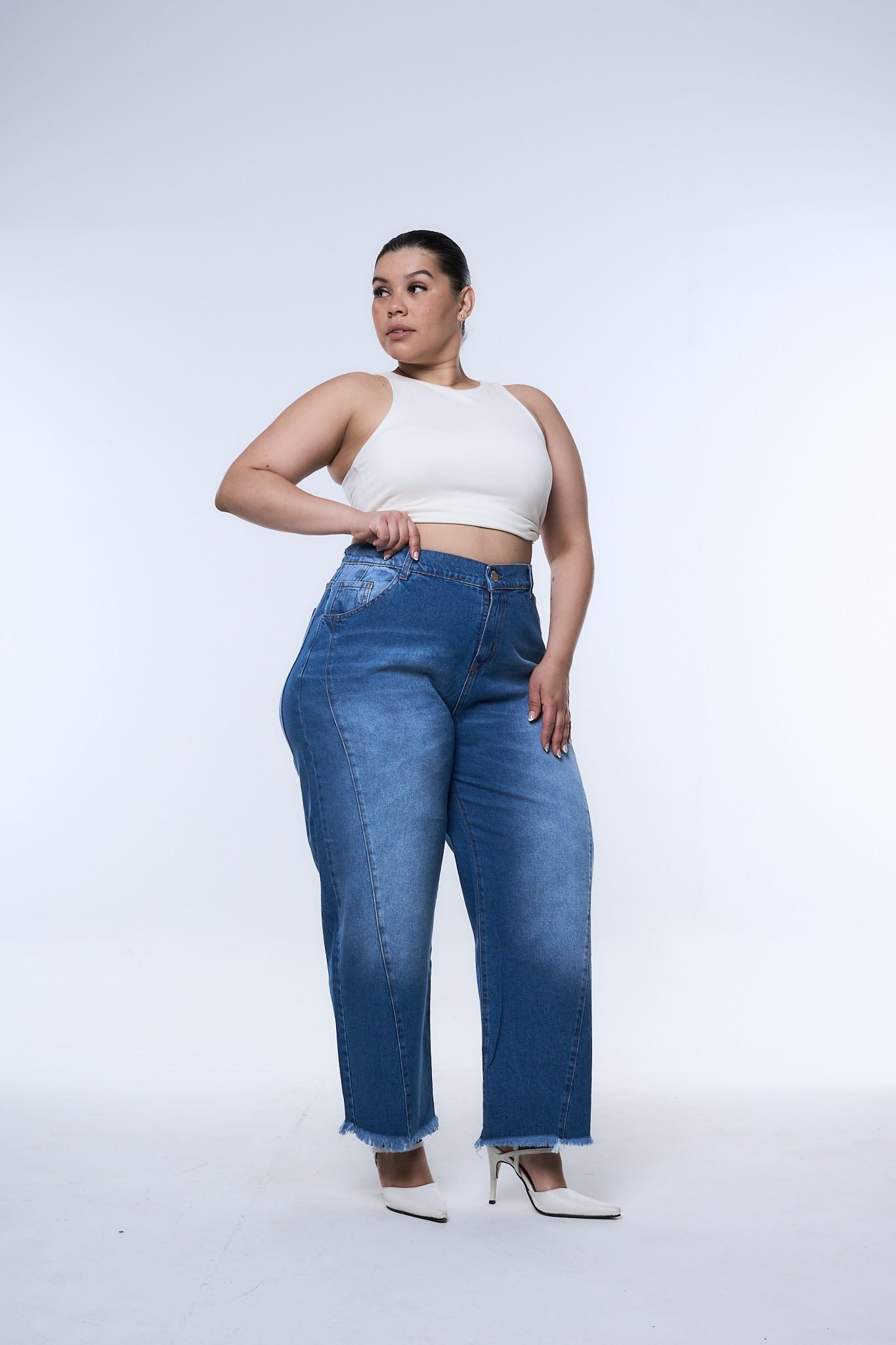 <b> MAXI WIDELEG CROP THIRENE BIGOTE RECORTE </b> <i> rígido - Imagen 4