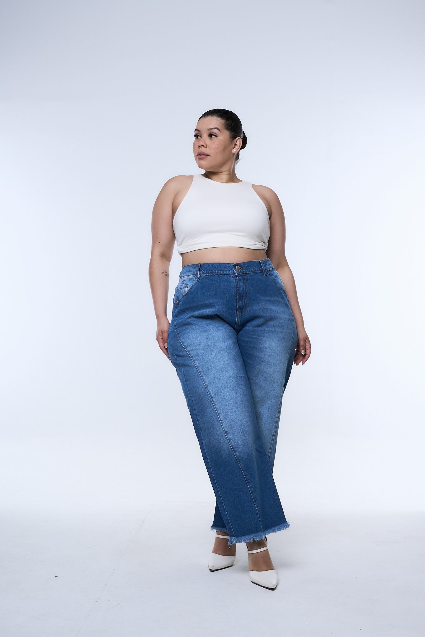 <b> MAXI WIDELEG CROP THIRENE BIGOTE RECORTE </b> <i> rígido - Imagen 3