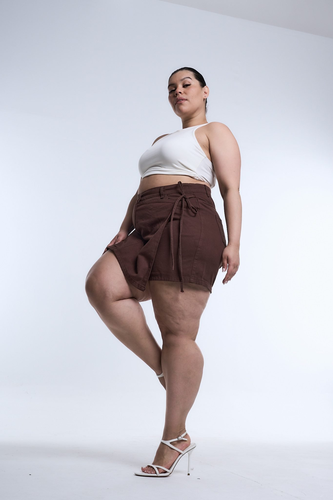 <b> SHORT-POLLERA CHOCOLATE LAZO </b> <i> rigido </i> - Imagen 5