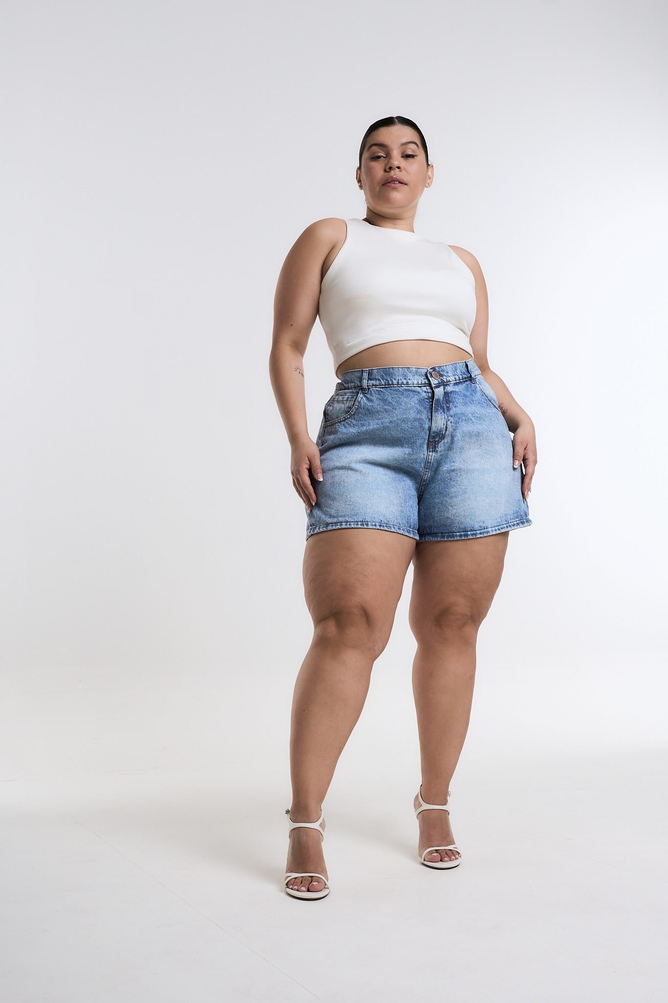 <b> SHORT EUCALYPTO NEVADO BIGOTE </b> <i> rígido - Imagen 3