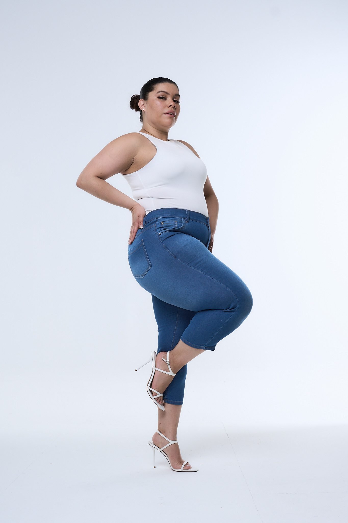 <b> CAPRI MYA </b> <i> elastizado </i> - Imagen 5