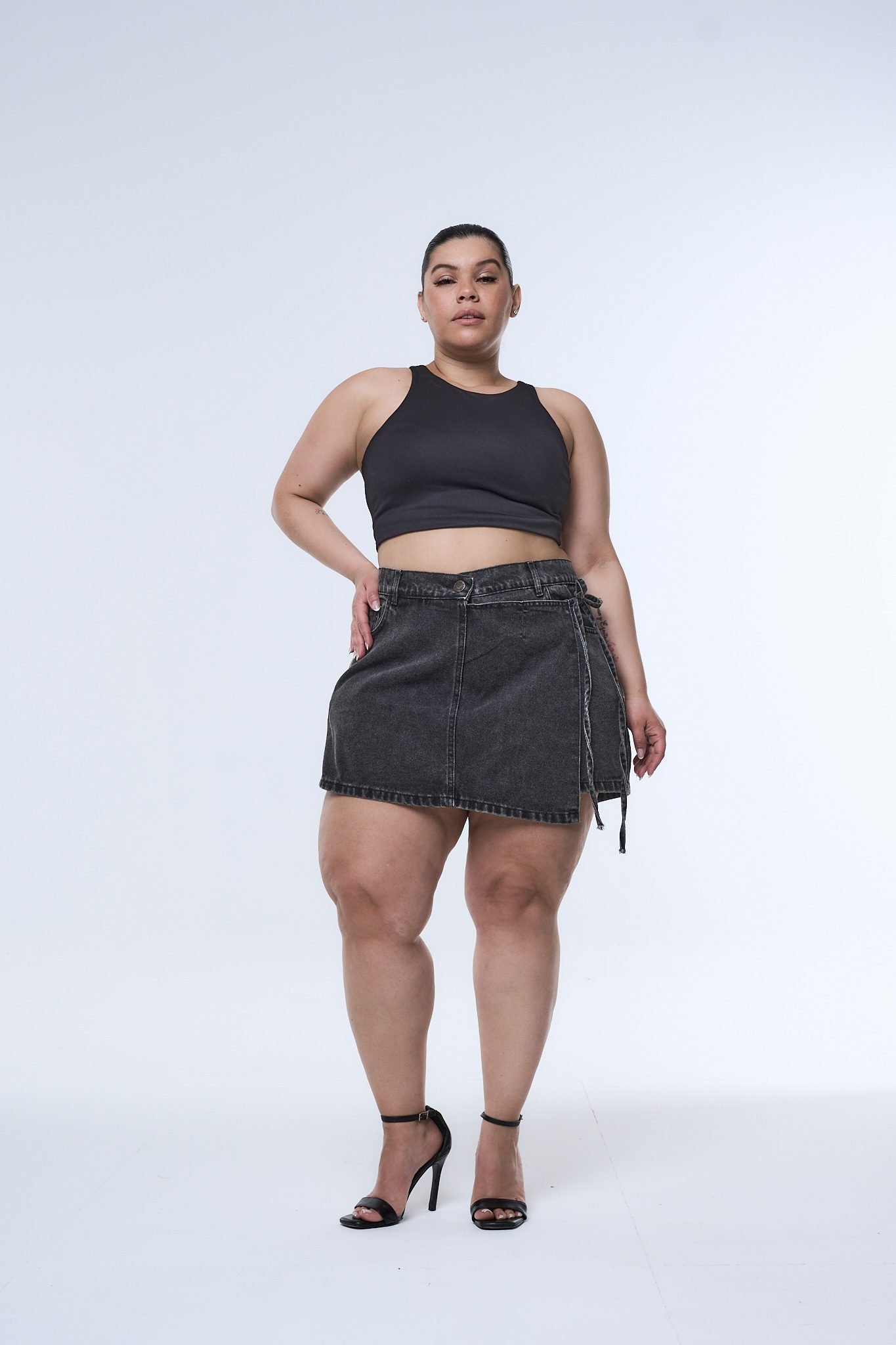 <b> SHORT-POLLERA PRADHELIA NEVADO LAZO </b> <i> rígido