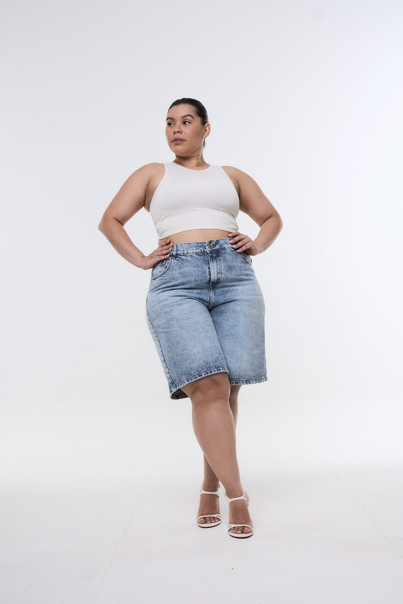 <b> BERMUDA SOLKARION BIGOTE NEVADO </b> <i> rigido </i> - Imagen 4