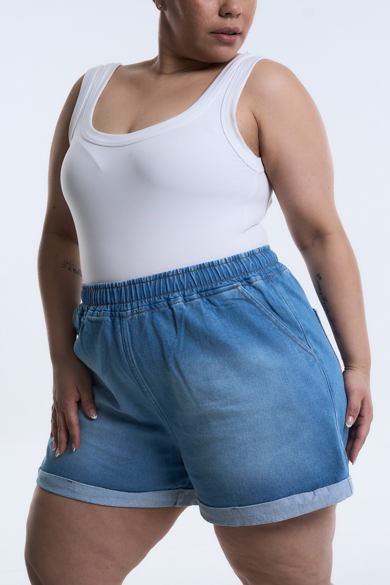 <b> SHORT SOLUNE DOBLADILLO </b> <i> rígido - Imagen 5