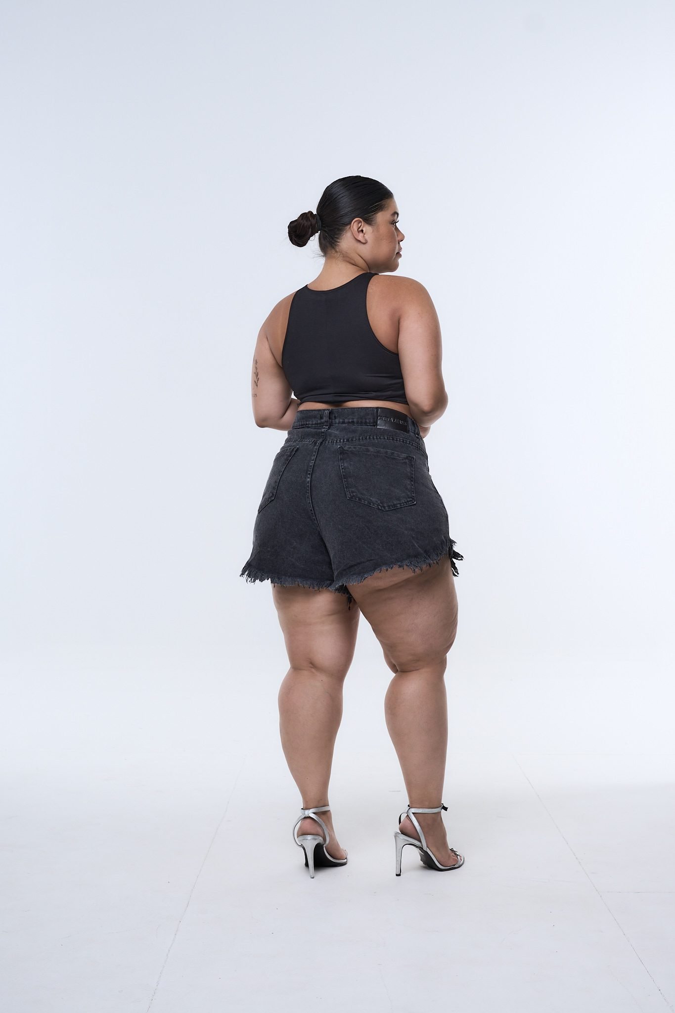 <b> SHORT GRECONA NEVADO </b> <i> rígido - Imagen 10