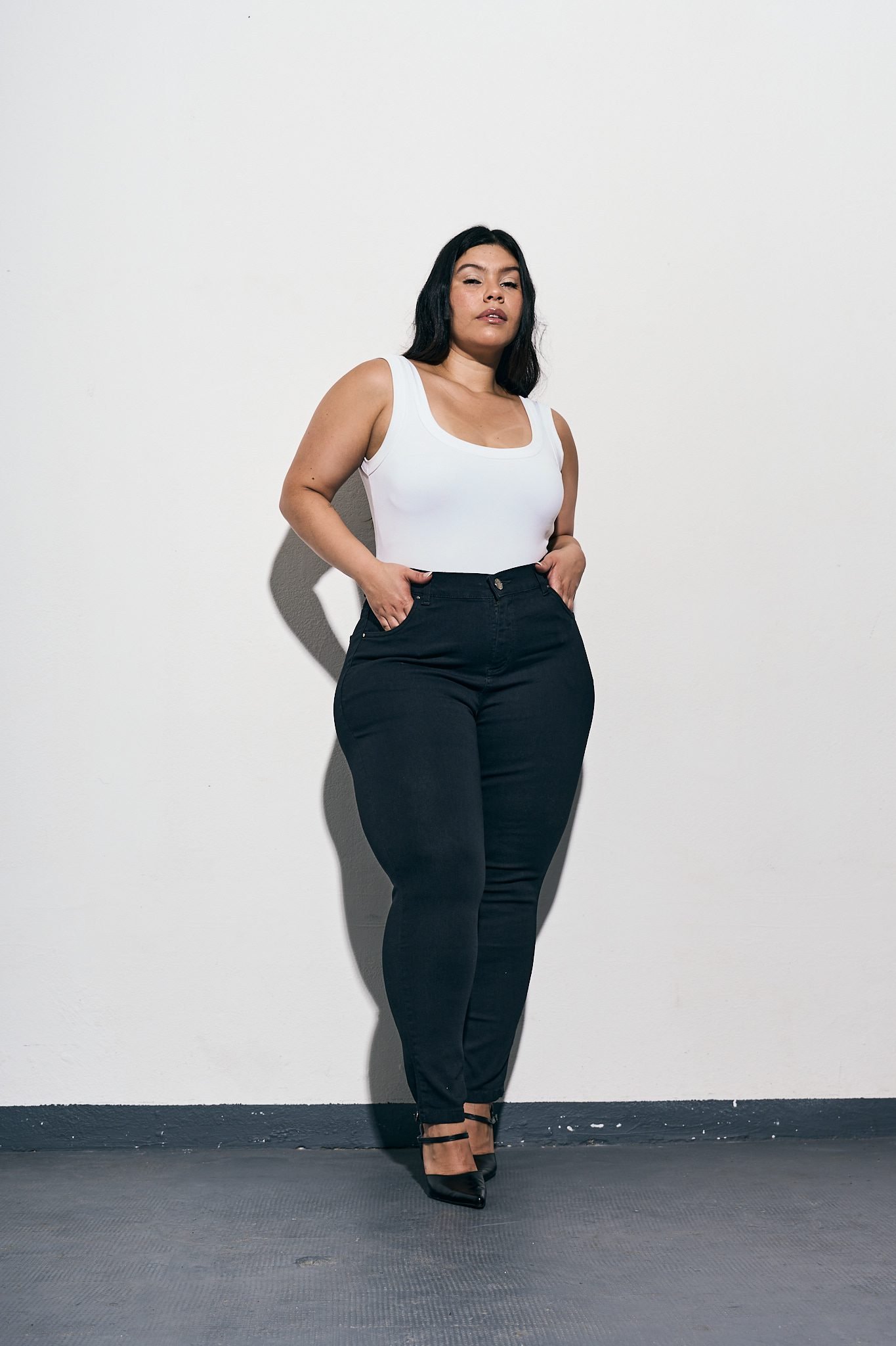 <b> SUPERCHUPÍN BLAKARIS TELA IMPORTADA </b> <i> elastizado </i>