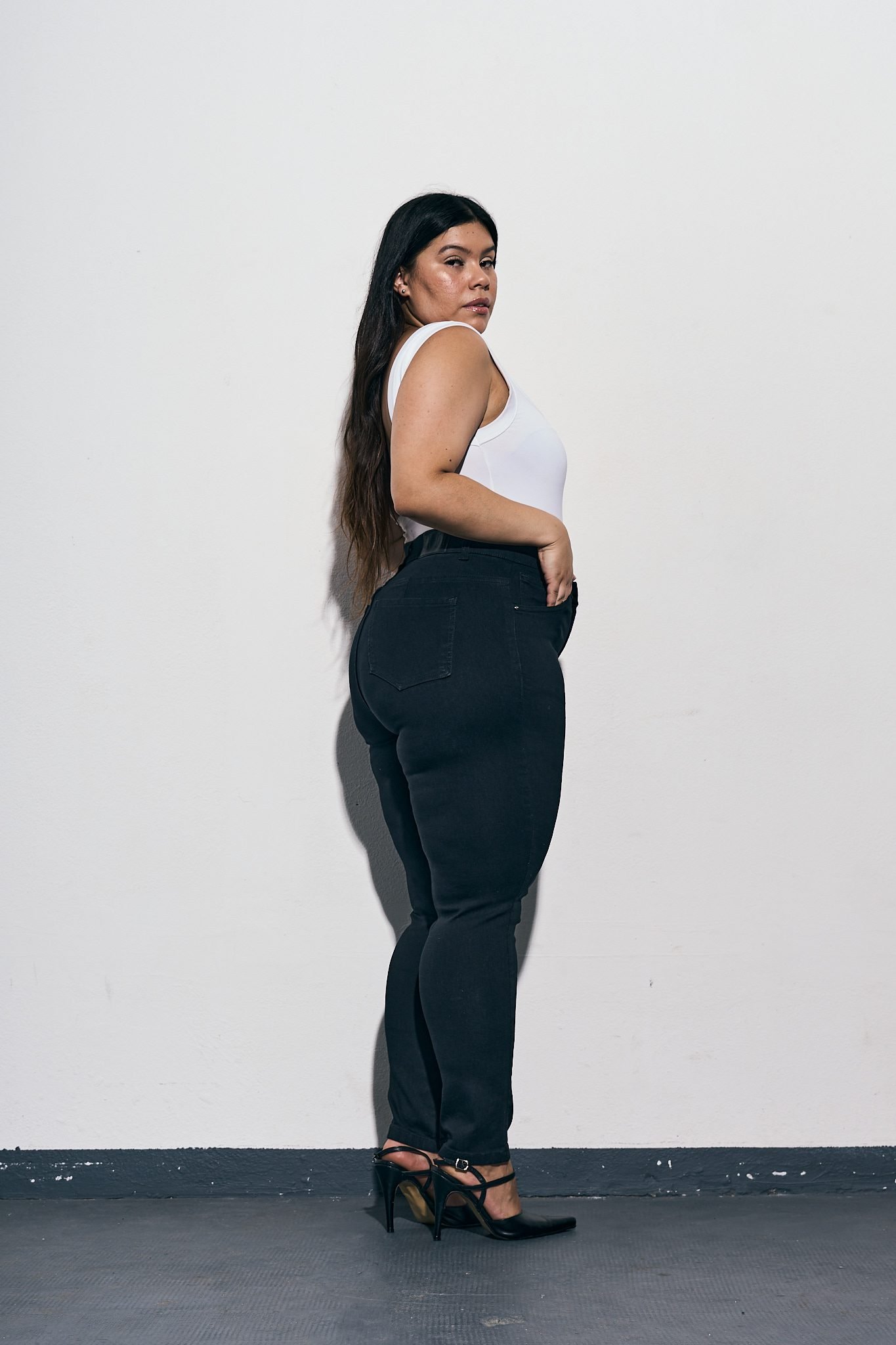 <b> SUPERCHUPÍN BLAKARIS TELA IMPORTADA </b> <i> elastizado </i> - Imagen 4