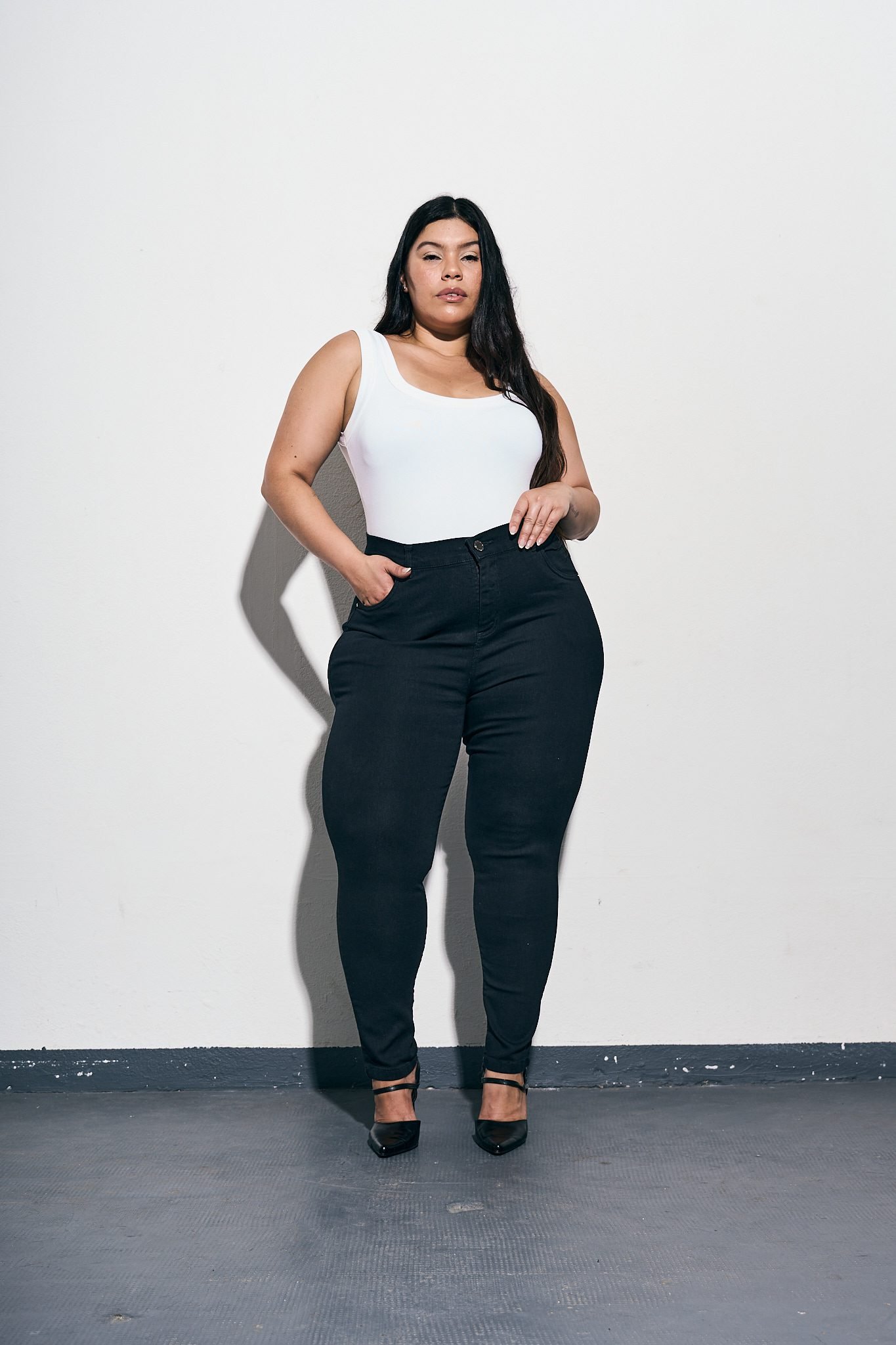 <b> SUPERCHUPÍN BLAKARIS TELA IMPORTADA </b> <i> elastizado </i> - Imagen 3