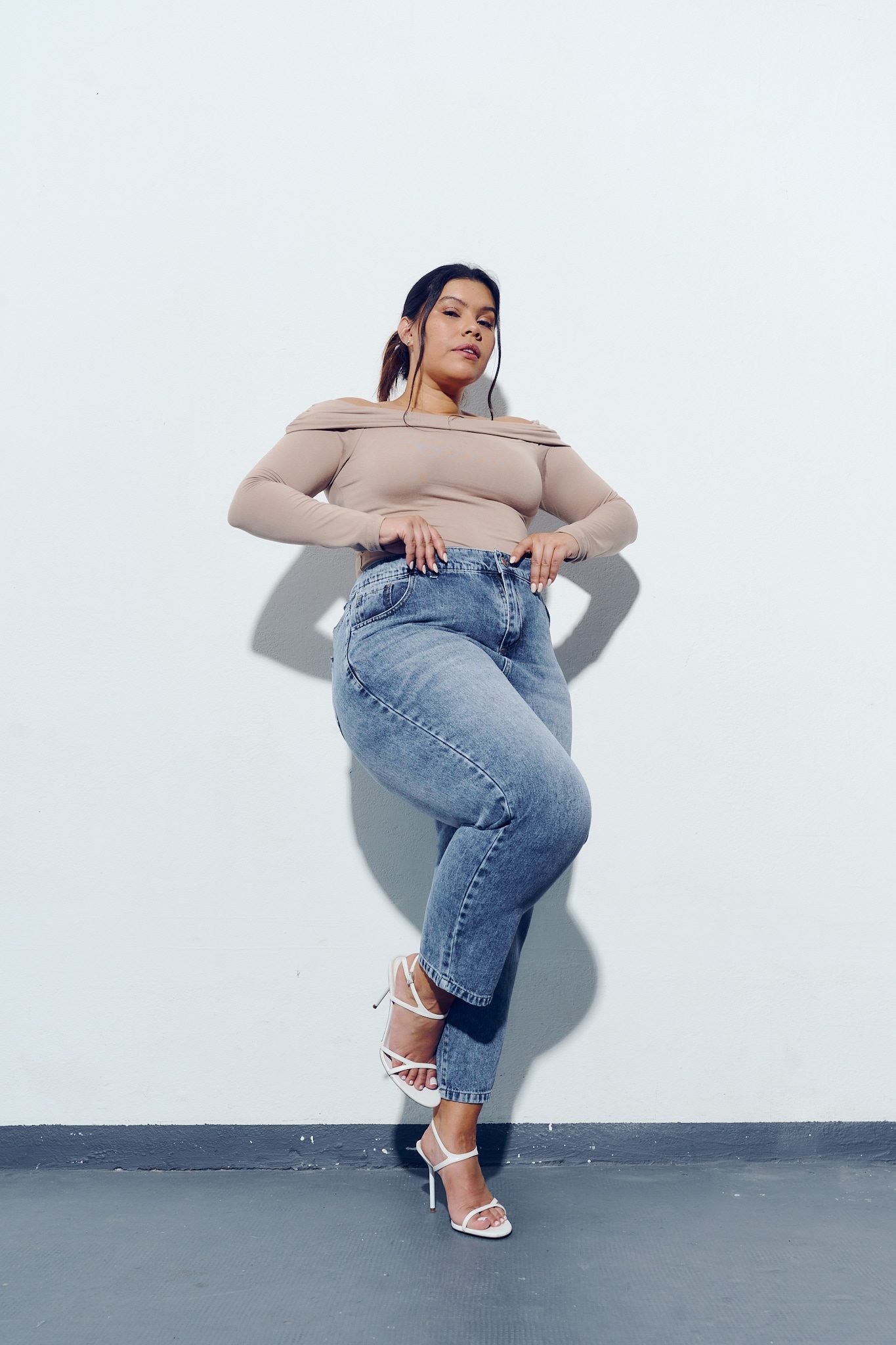 <b> MOM THARION NEVADO BIGOTE </b> <i> rigido </i> - Imagen 6