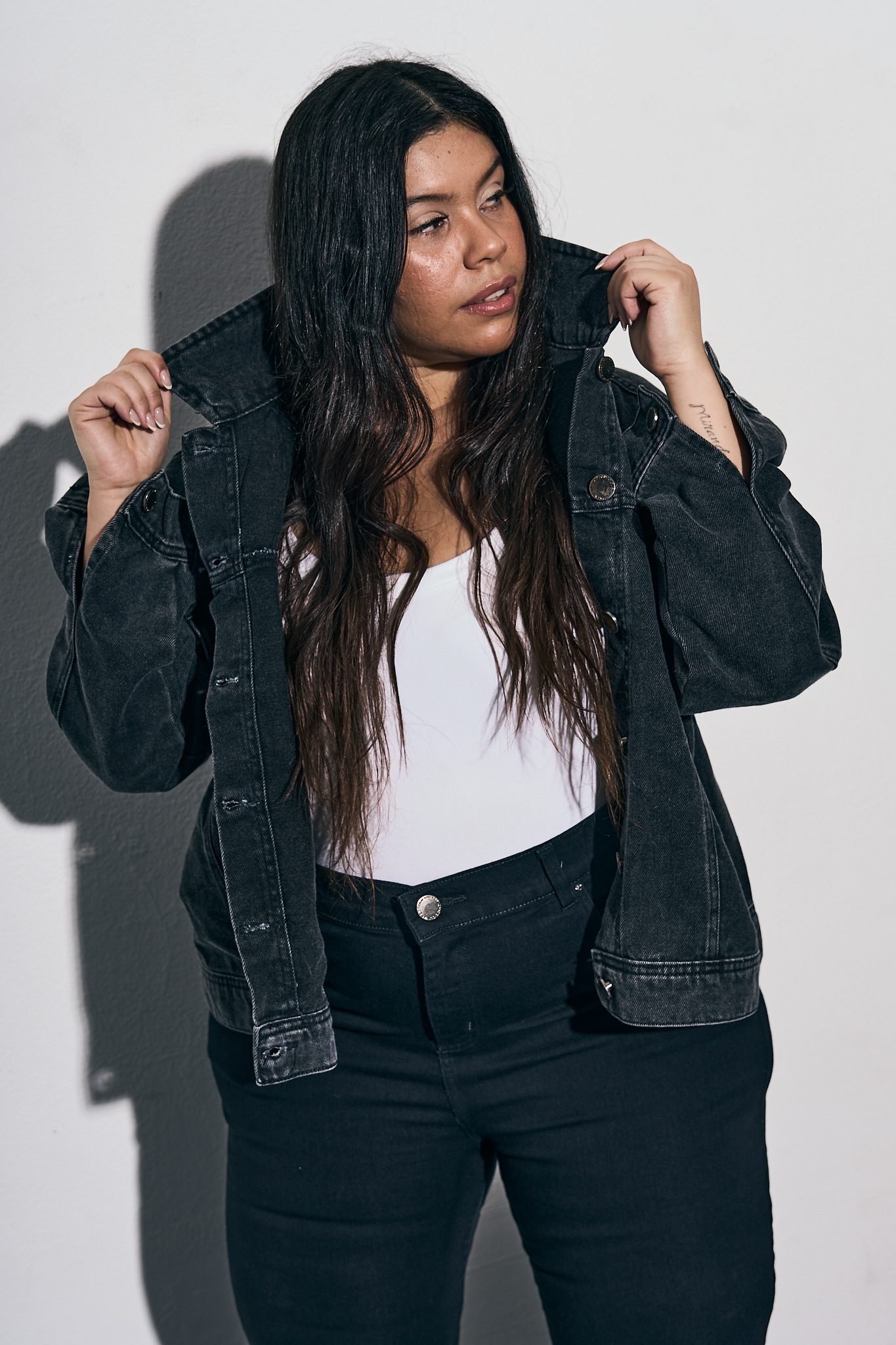 <b> CAMPERA KAEDRON </b> <i> rígido