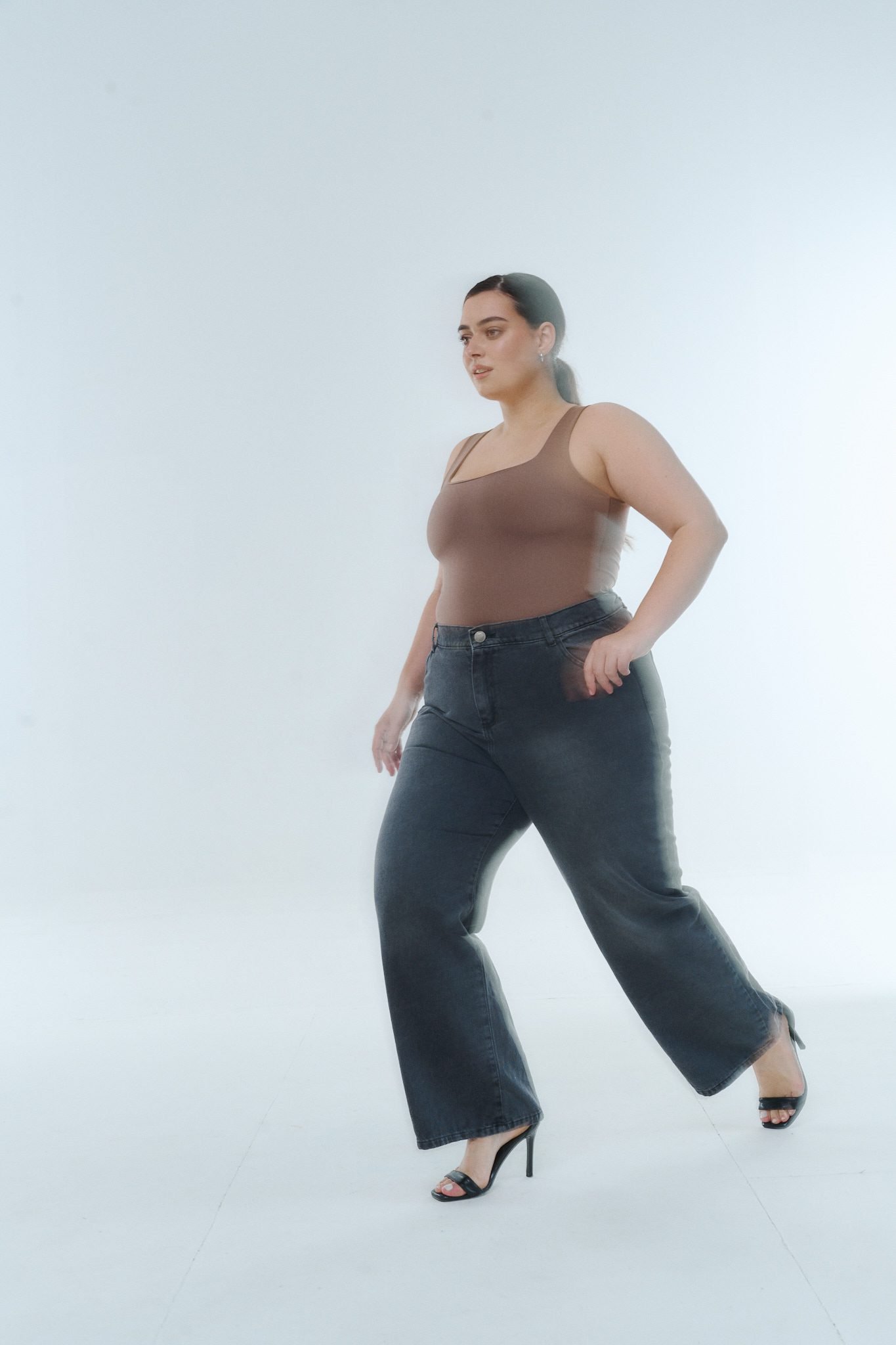 <b> MAXI WIDELEG GAORYA NEVADO </b> <i> rígido