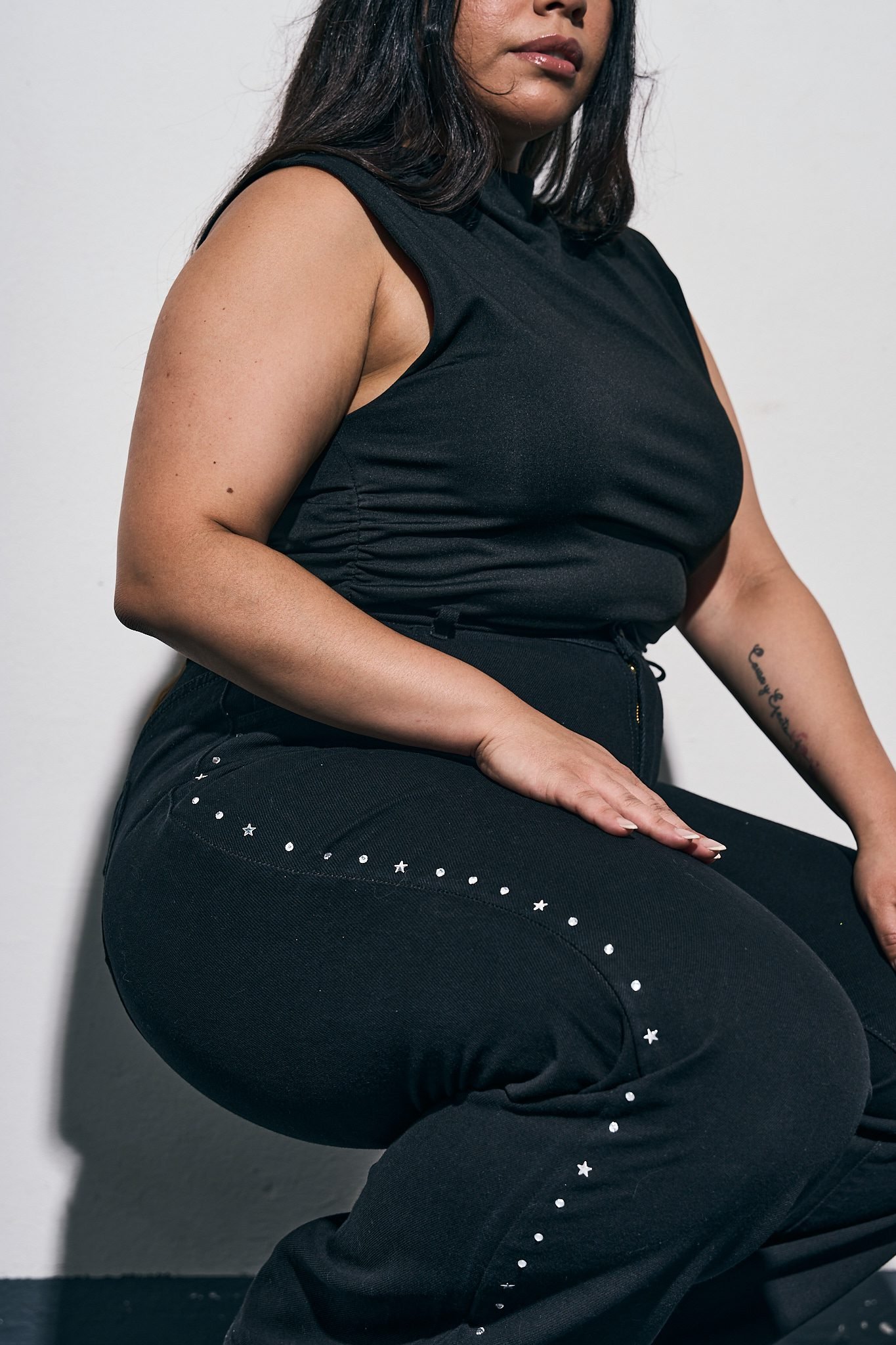 <b> MAXI WIDELEG ANEMONA STRASS  </b> <i> rígido