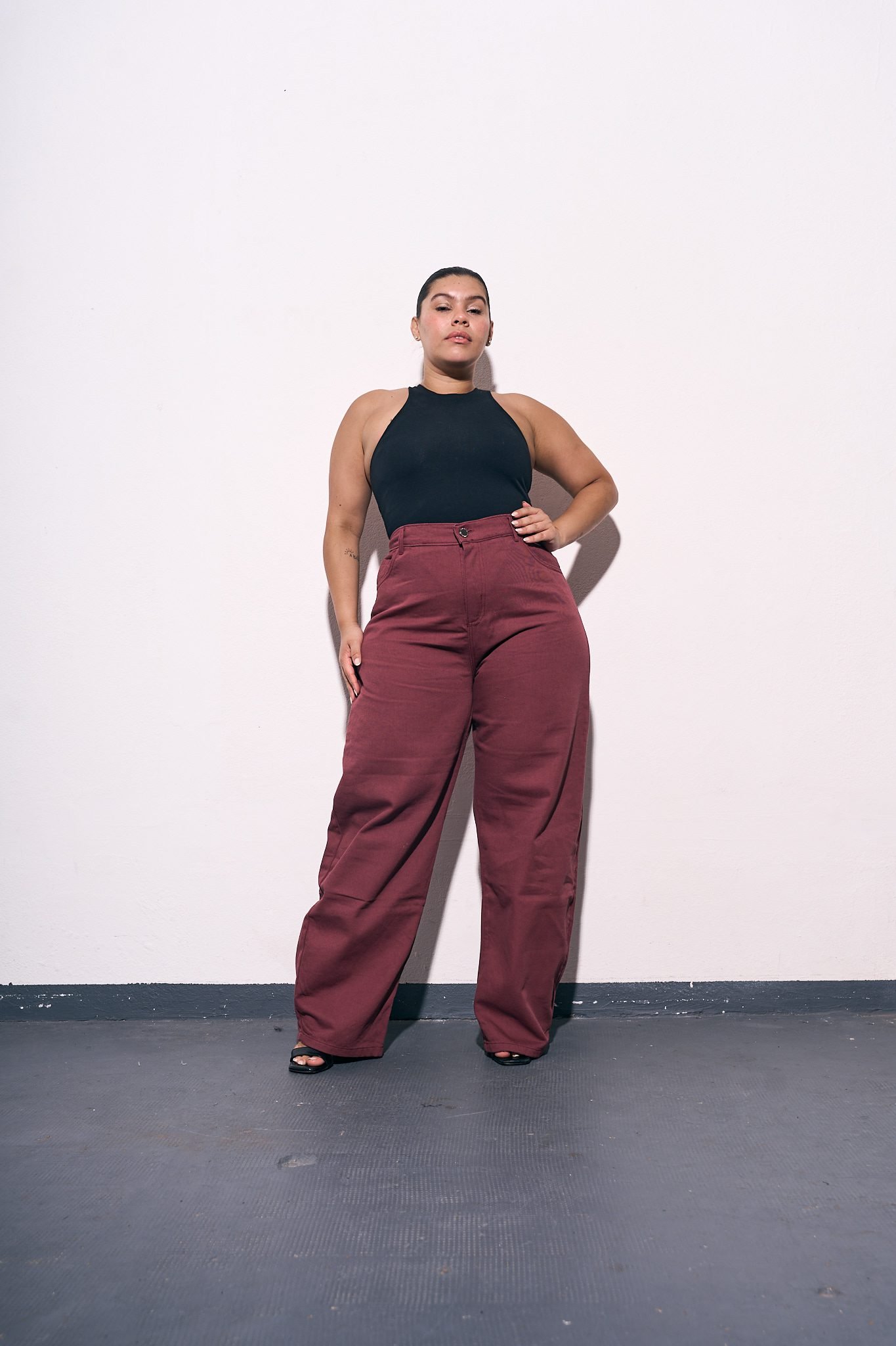 <b> BAGGY BURDEOS </b> <i> rigido </i>