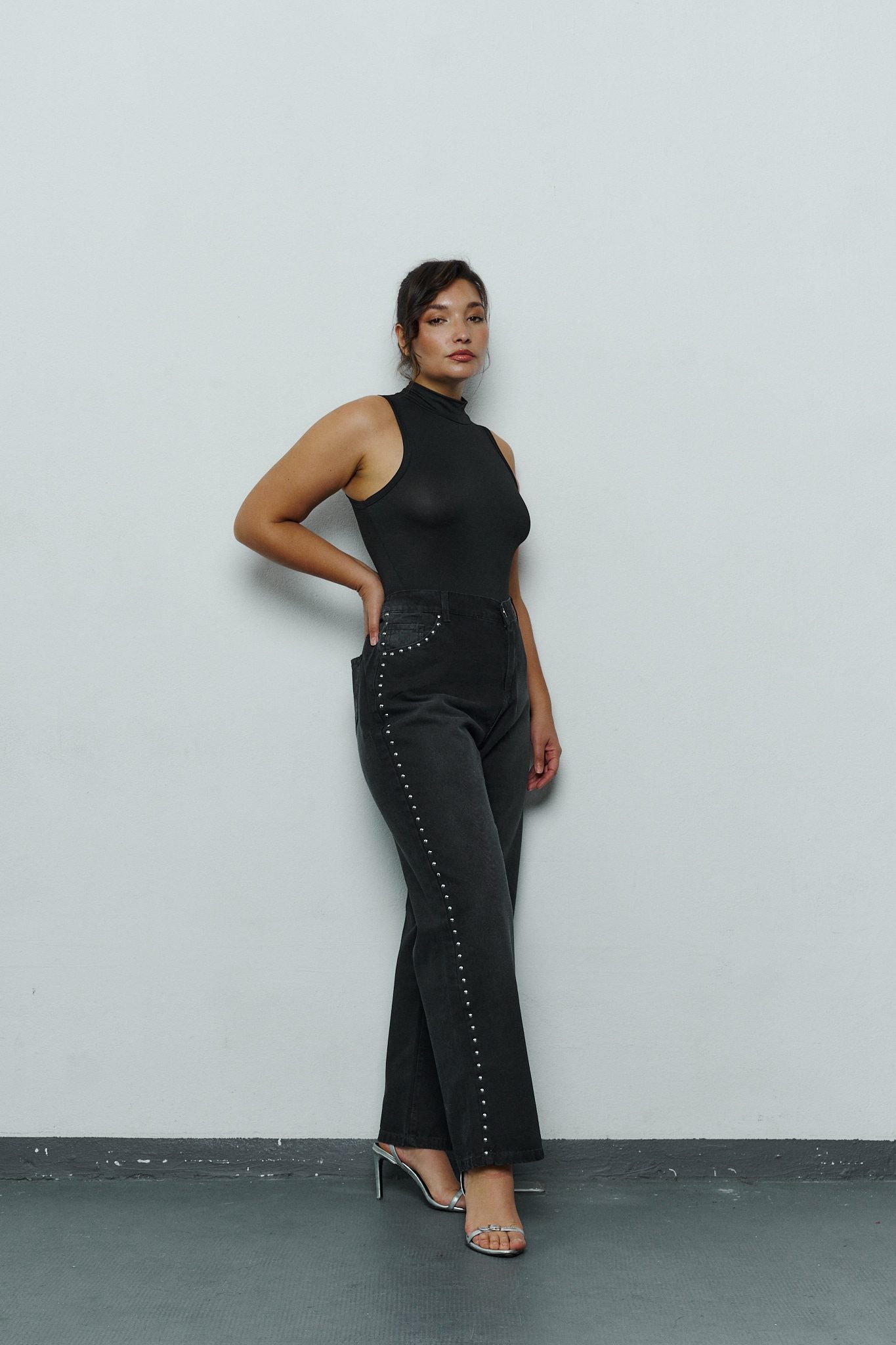 <b> MAXI WIDELEG BUKARA TACHAS </b> <i> rigido </i>