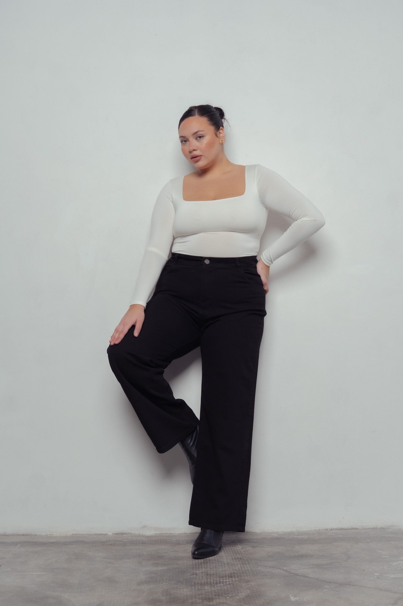 <b> MAXI WIDELEG BLACK </b> <i> rígido </i>