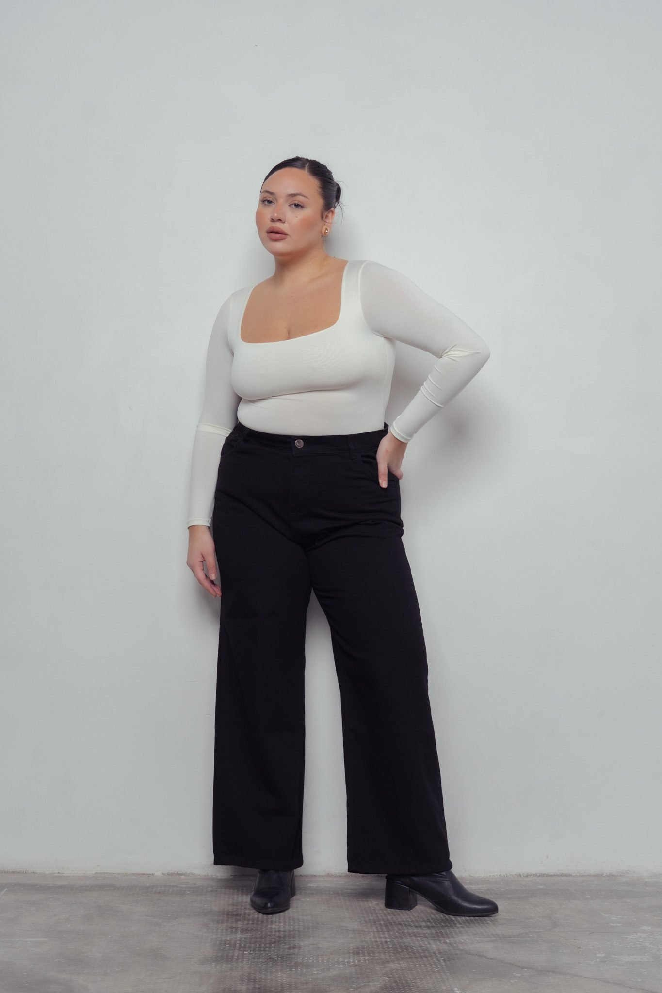 Alternative view of <b> MAXI WIDELEG BLACK </b> <i> rígido </i>