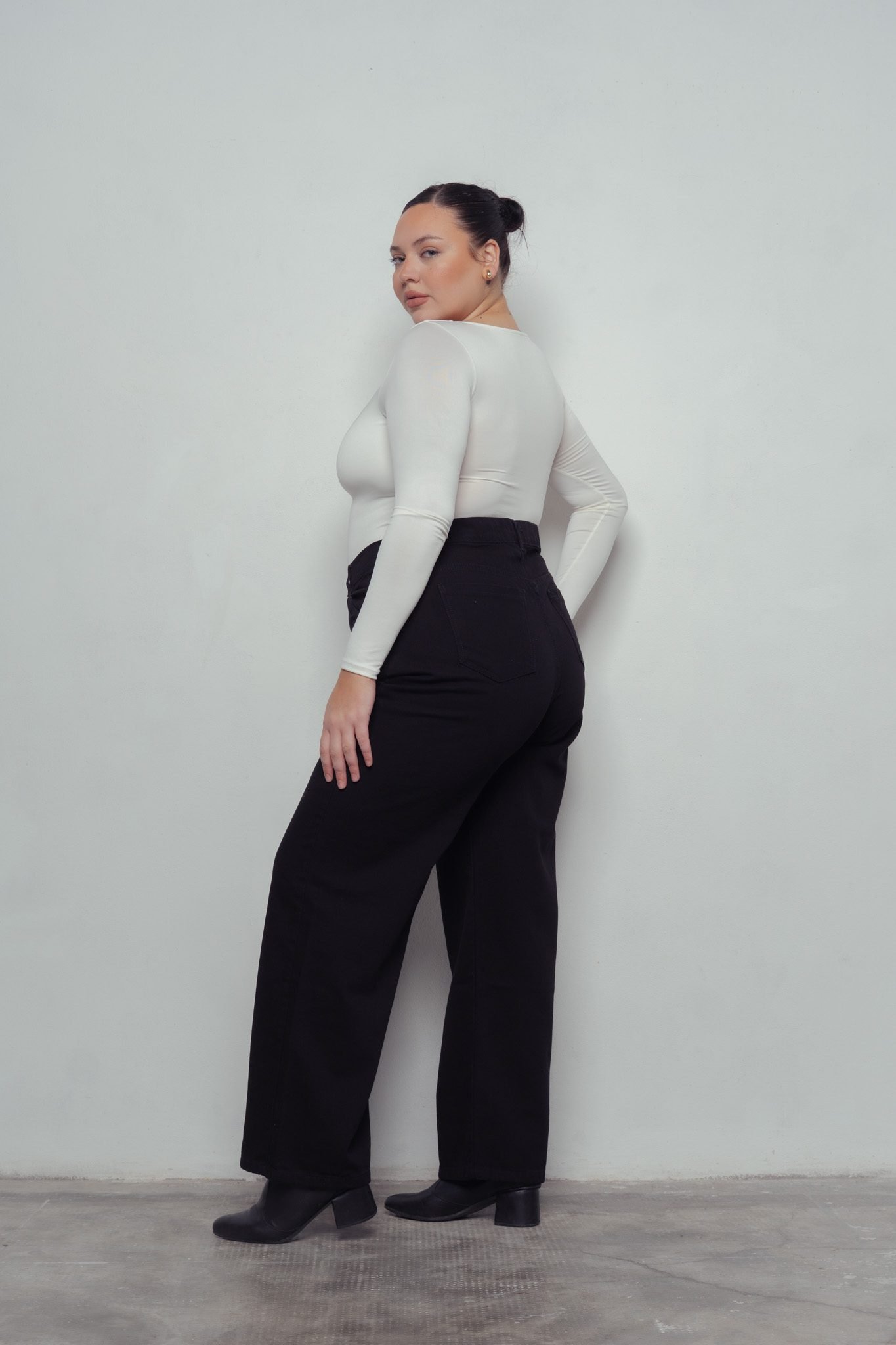 <b> MAXI WIDELEG BLACK </b> <i> rígido </i> - Imagen 8