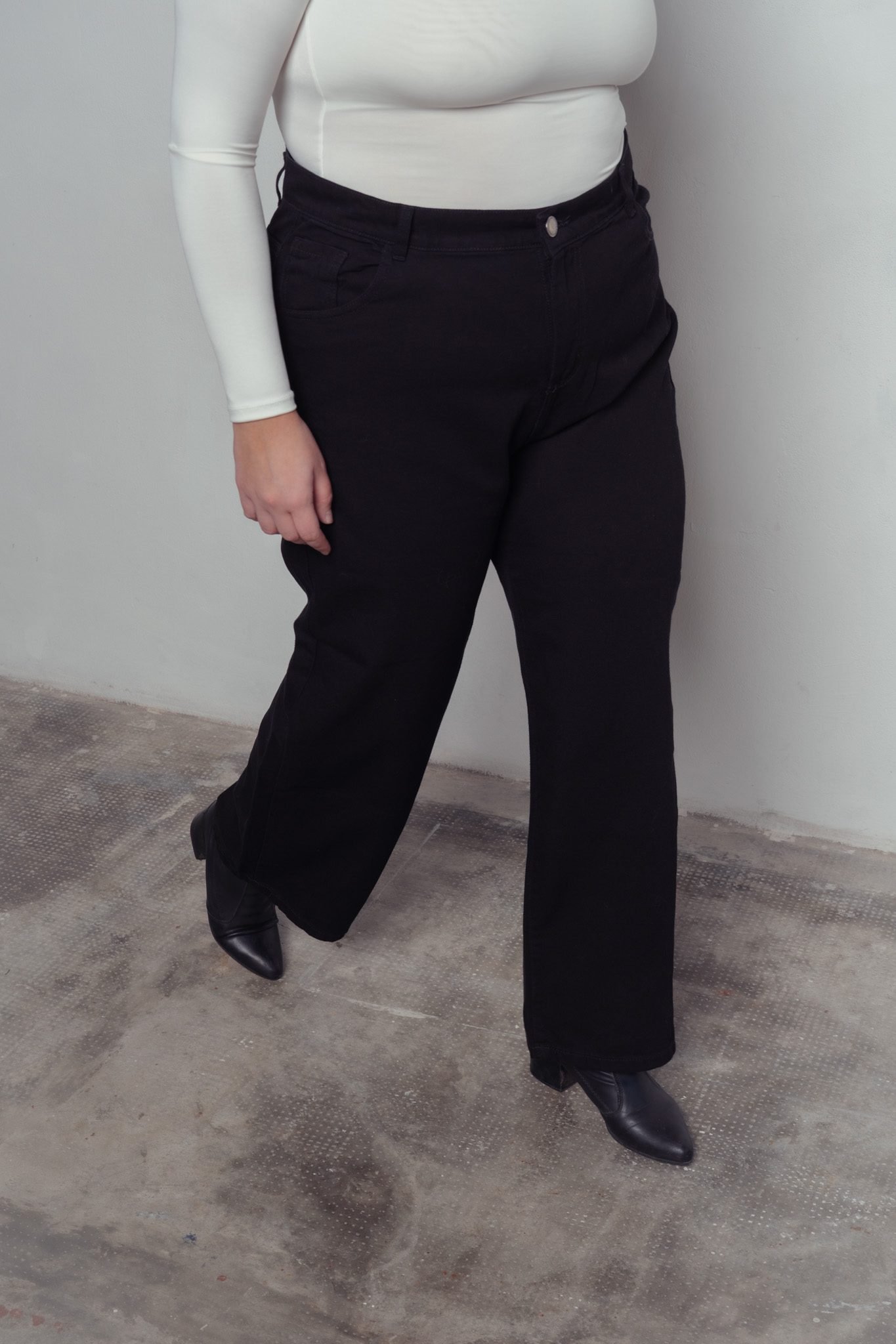 <b> MAXI WIDELEG BLACK </b> <i> rígido </i> - Imagen 5